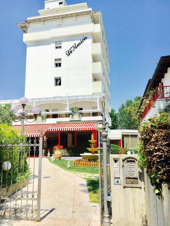 Hotel De Amicis Риччоне Экстерьер фото